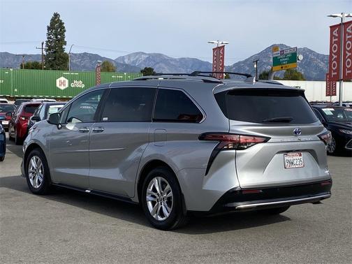 2024 Toyota Sienna Limited