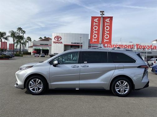2024 Toyota Sienna Limited
