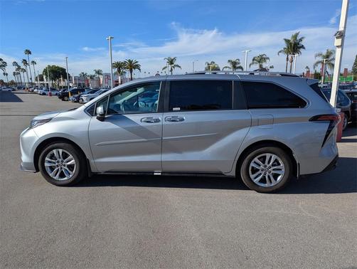 2024 Toyota Sienna Limited