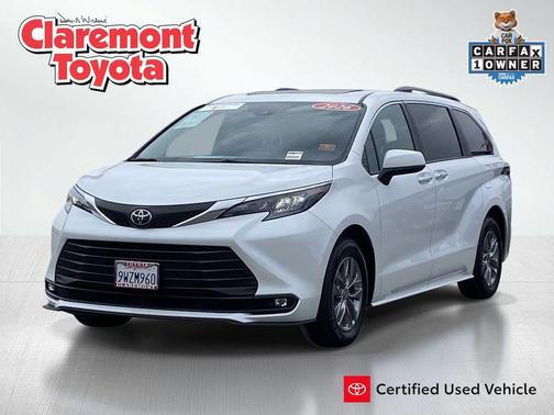 Pearl 2026 Toyota Sienna XLE