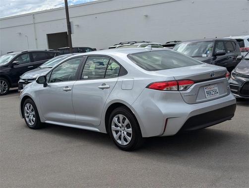 2025 Toyota Corolla Hybrid LE