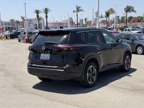 Super Black 2025 Nissan Rogue SV