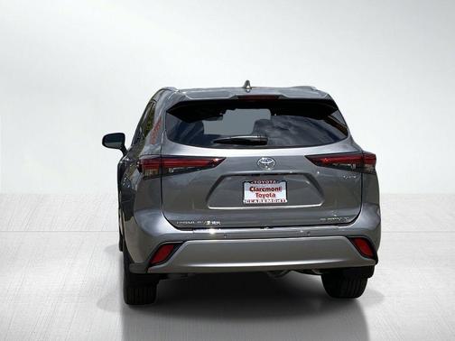 Heavy Metal 2026 Toyota Highlander Hybrid Platinum