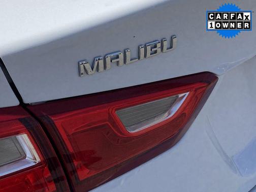 Summit White 2024 Chevrolet Malibu 1LS