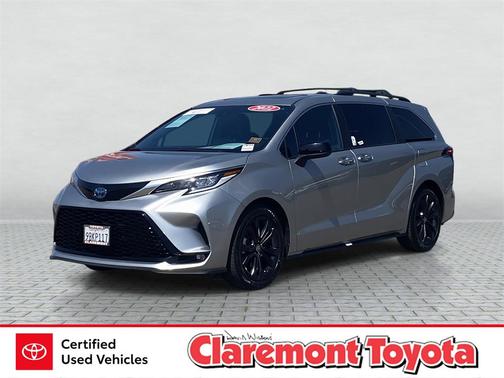 2022 Toyota Sienna XSE 7 Passenger