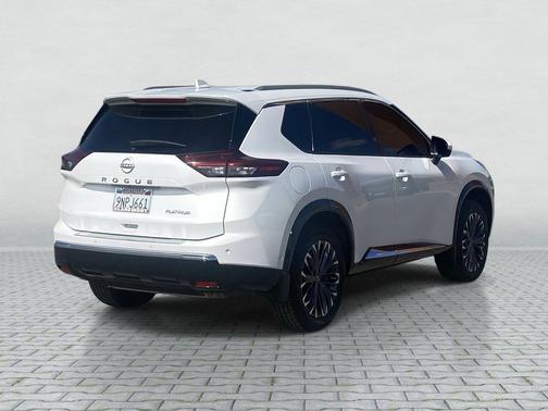 2024 Nissan Rogue Platinum