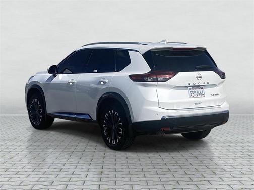 2024 Nissan Rogue Platinum