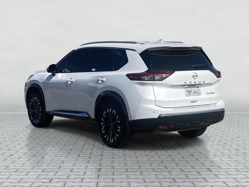 2024 Nissan Rogue Platinum