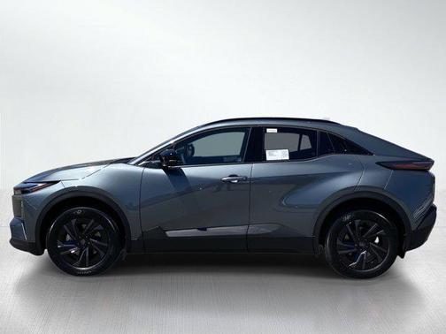 Overcast 2026 Toyota C-HR SE
