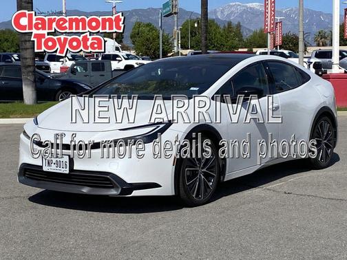 2024 Toyota Prius XLE