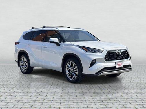 2025 Toyota Highlander Platinum