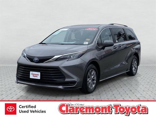 2024 Toyota Sienna LE