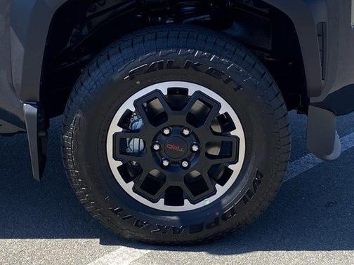 2025 Toyota Tacoma TRD Off Road