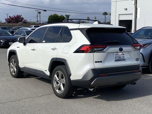 Blizzard Pearl 2020 Toyota RAV4 Hybrid Limited