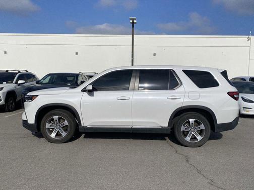Platinum White 2025 Honda Pilot EX-L