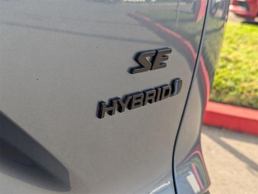 2024 Toyota Corolla Hybrid SE