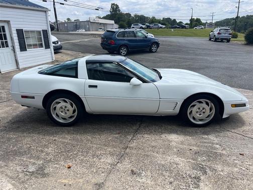 1996 Chevrolet Corvette Base