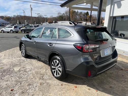2021 Subaru Outback Base