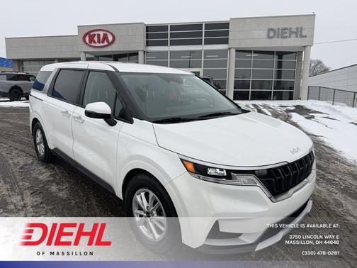 2024 Kia Carnival LX
