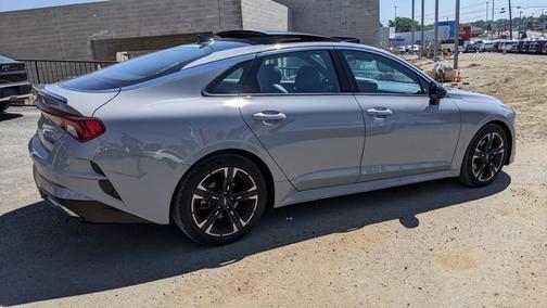 2022 Kia K5 GT-Line
