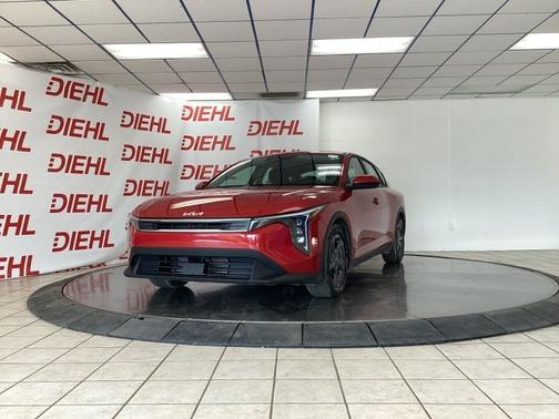 Currant Red 2025 Kia K4 LXS