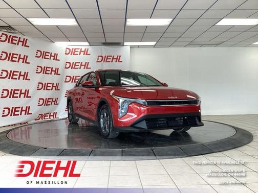 Currant Red 2025 Kia K4 LXS