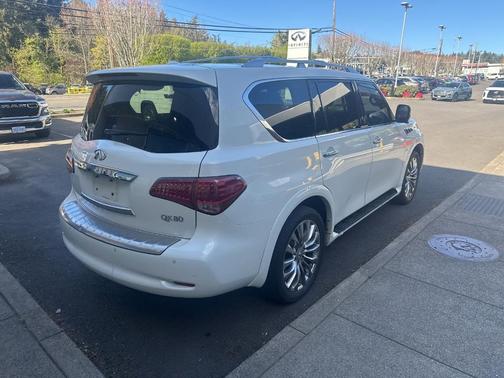 White 2016 INFINITI QX80 Base