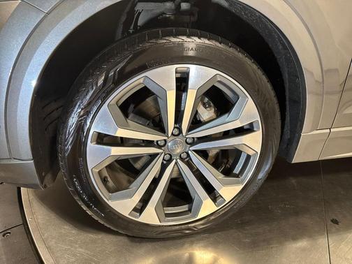 2020 Audi Q8 55 Prestige
