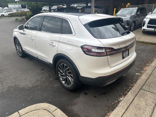 White Platinum Clearcoat Metallic 2019 Lincoln Nautilus Reserve
