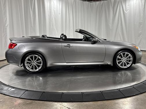 Platinum Graphite 2009 INFINITI G37