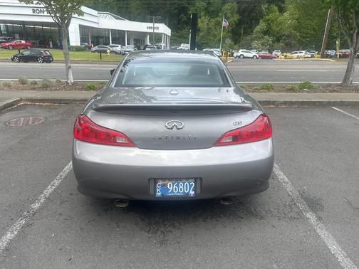 Platinum Graphite 2009 INFINITI G37