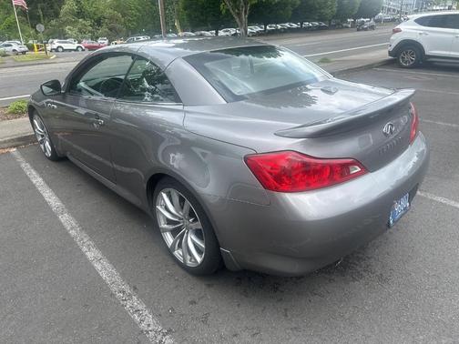 Platinum Graphite 2009 INFINITI G37