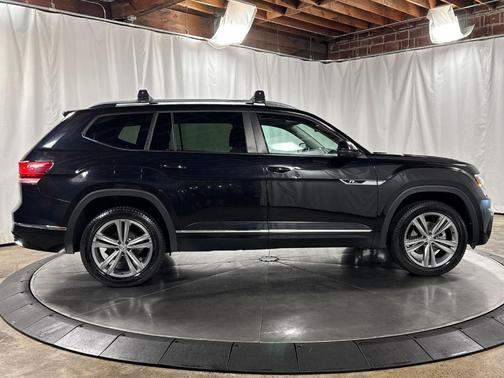 Deep Black Pearl Effect 2018 Volkswagen Atlas 3.6L SEL