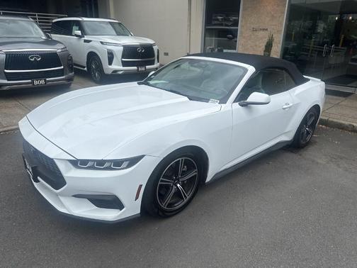 Oxford White 2024 Ford Mustang EcoBoost Premium
