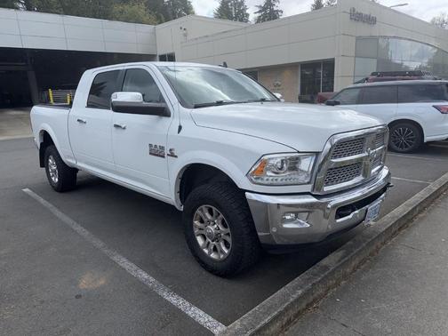 Bright White Clearcoat 2017 RAM 2500 Laramie