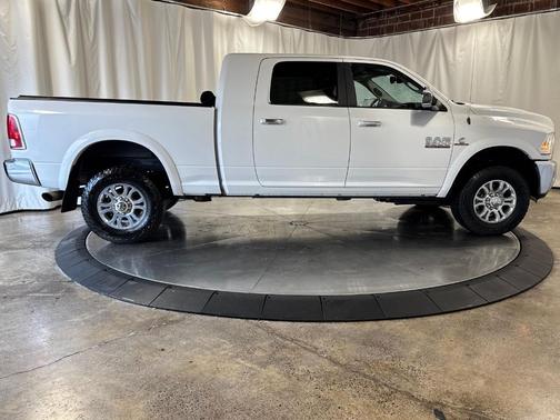 Bright White Clearcoat 2017 RAM 2500 Laramie