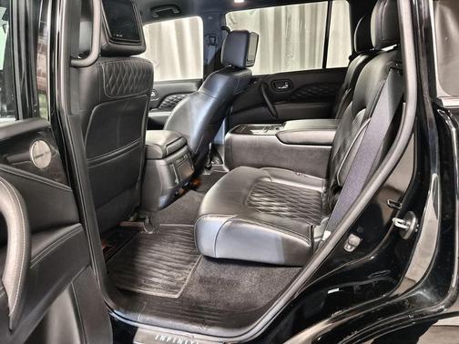 Black Obsidian 2022 INFINITI QX80 SENSORY