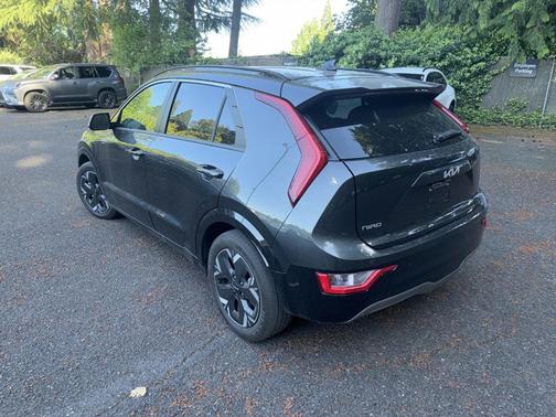 Graphite Gray 2023 Kia Niro EV Wind