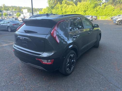 Graphite Gray 2023 Kia Niro EV Wind