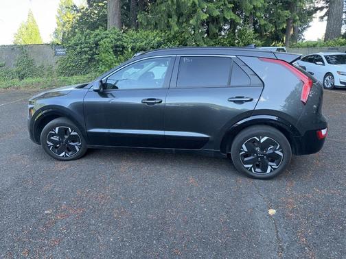 Graphite Gray 2023 Kia Niro EV Wind