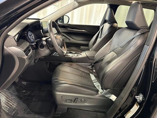 Diamond Black 2025 INFINITI QX60 Pure