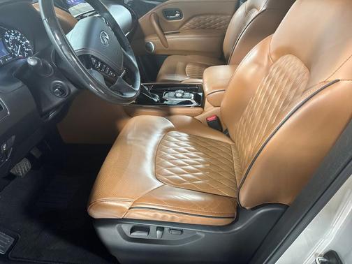 2023 INFINITI QX80 SENSORY