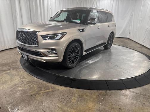 2023 INFINITI QX80 SENSORY