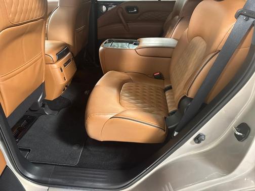 2023 INFINITI QX80 SENSORY