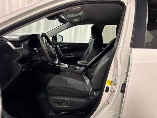 Super White 2021 Toyota RAV4 XLE