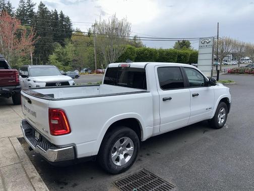 Bright White Clearcoat 2025 RAM 1500 Big Horn/Lone Star