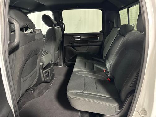Bright White Clearcoat 2025 RAM 1500 Big Horn/Lone Star