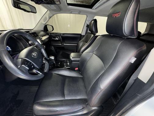 Super White 2018 Toyota 4Runner Sport