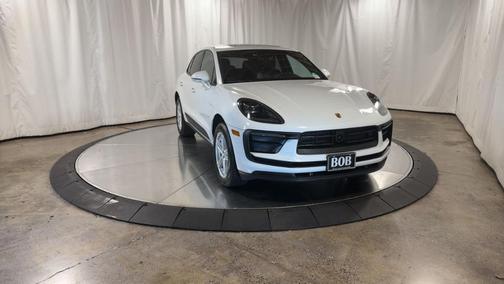 2024 Porsche Macan Base