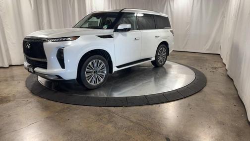 Radiant White 2025 INFINITI QX80 SENSORY
